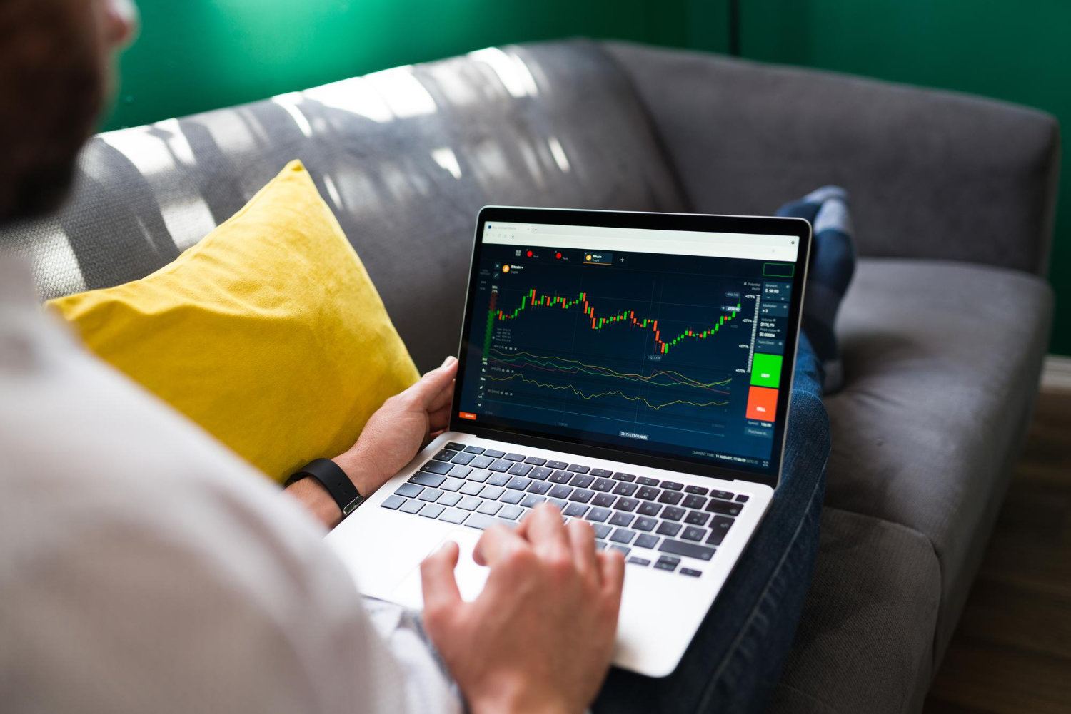 The Ultimate Guide to Online Stock Trading: How to Get Started and Succeed in the Market