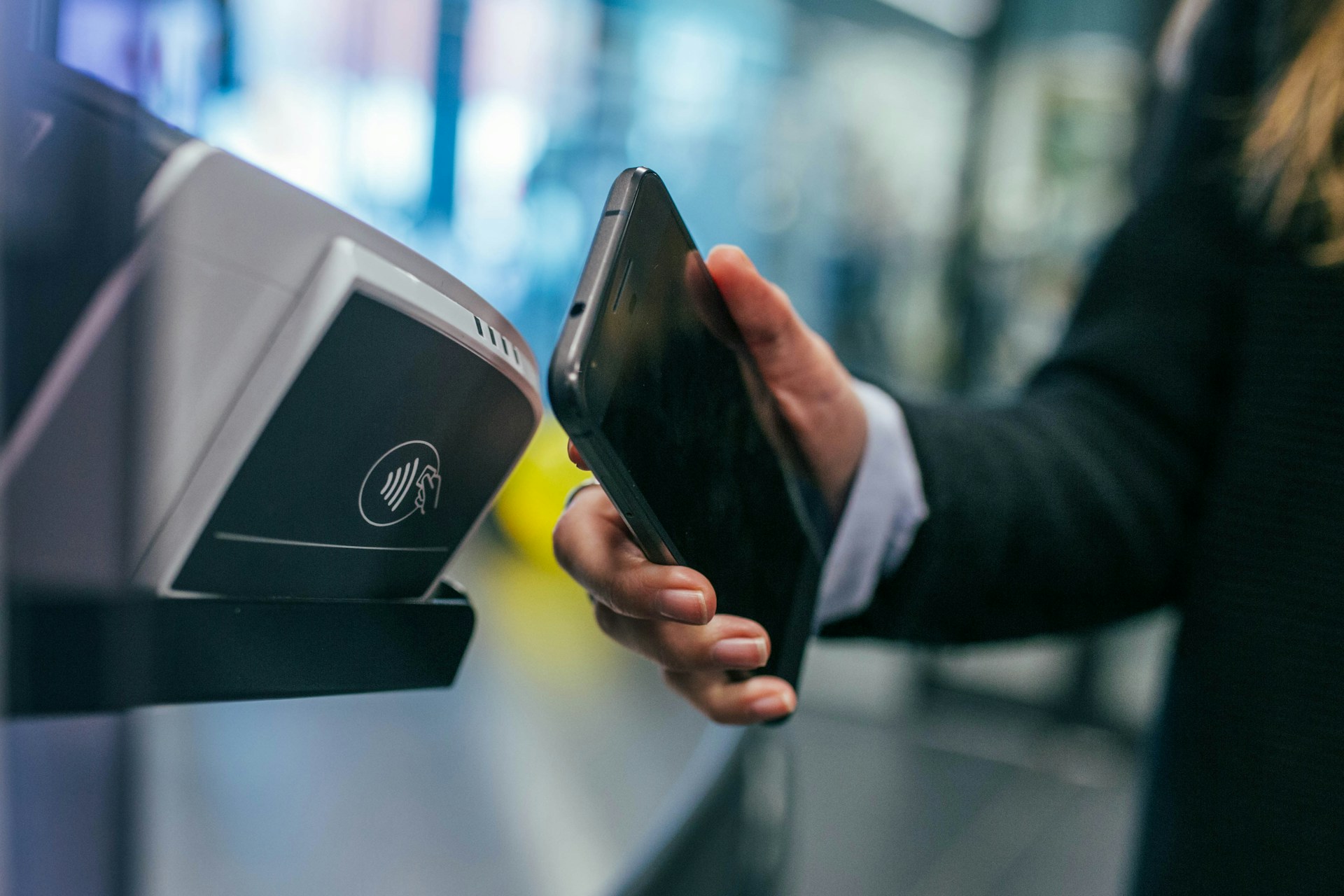 Comparing PoS Machine Prices: Finding the Best Value for Your Business