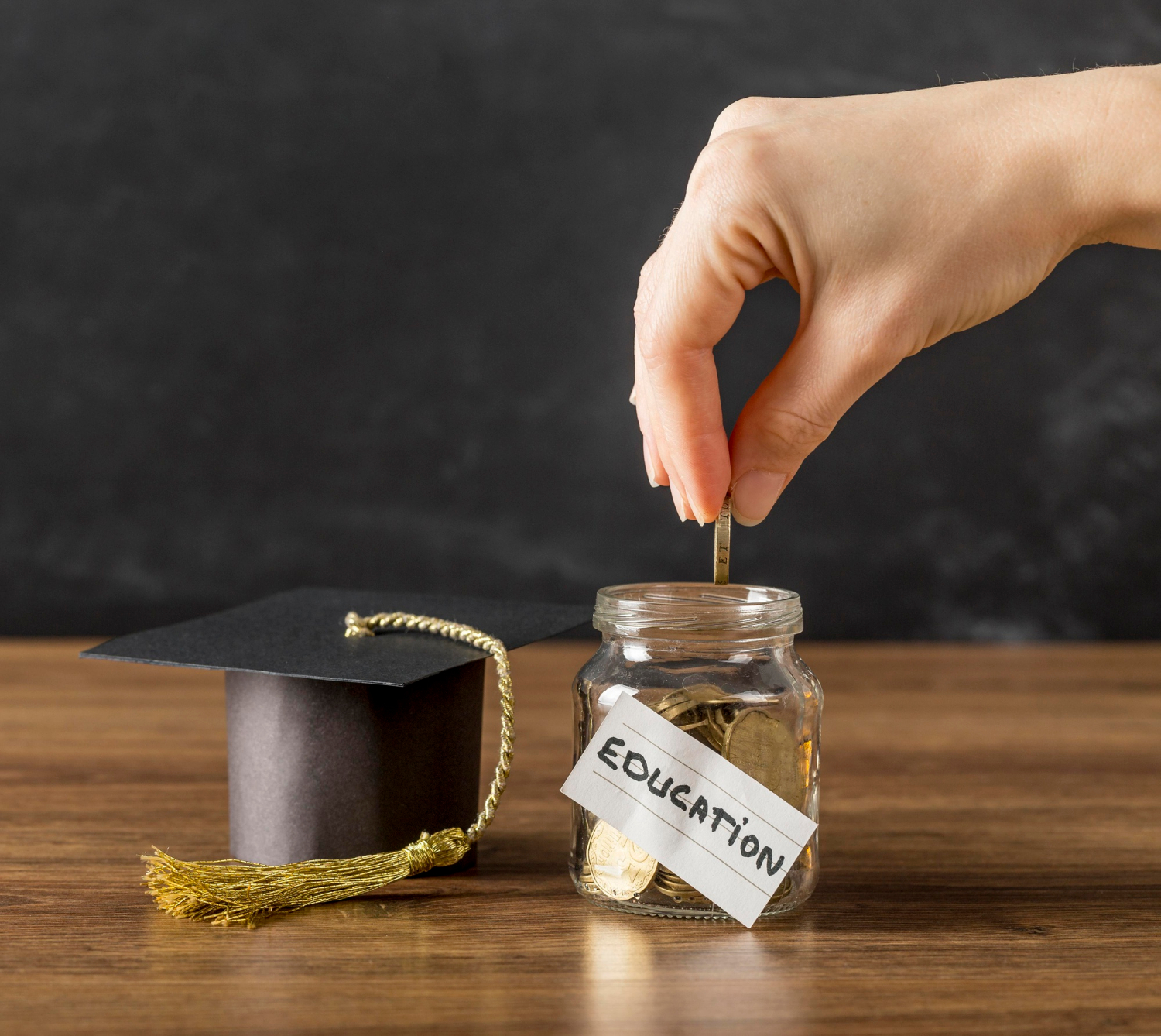 Top Scholarships for High School Seniors: Your Guide to Earning College Funding