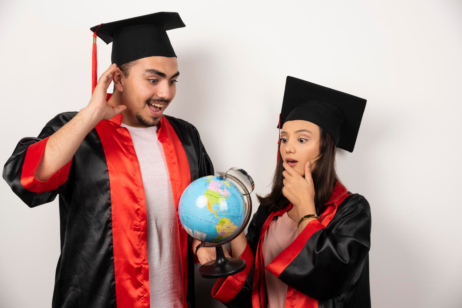 Unlocking Opportunities: Scholarships for International Students