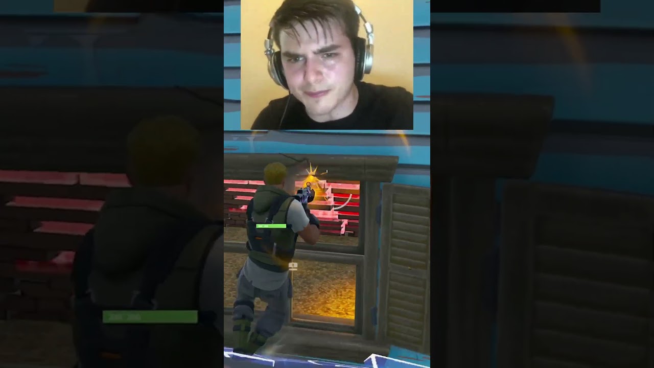 FORTNITE Players Are Using CRAZY Hiding Tricks To Survive! #shorts